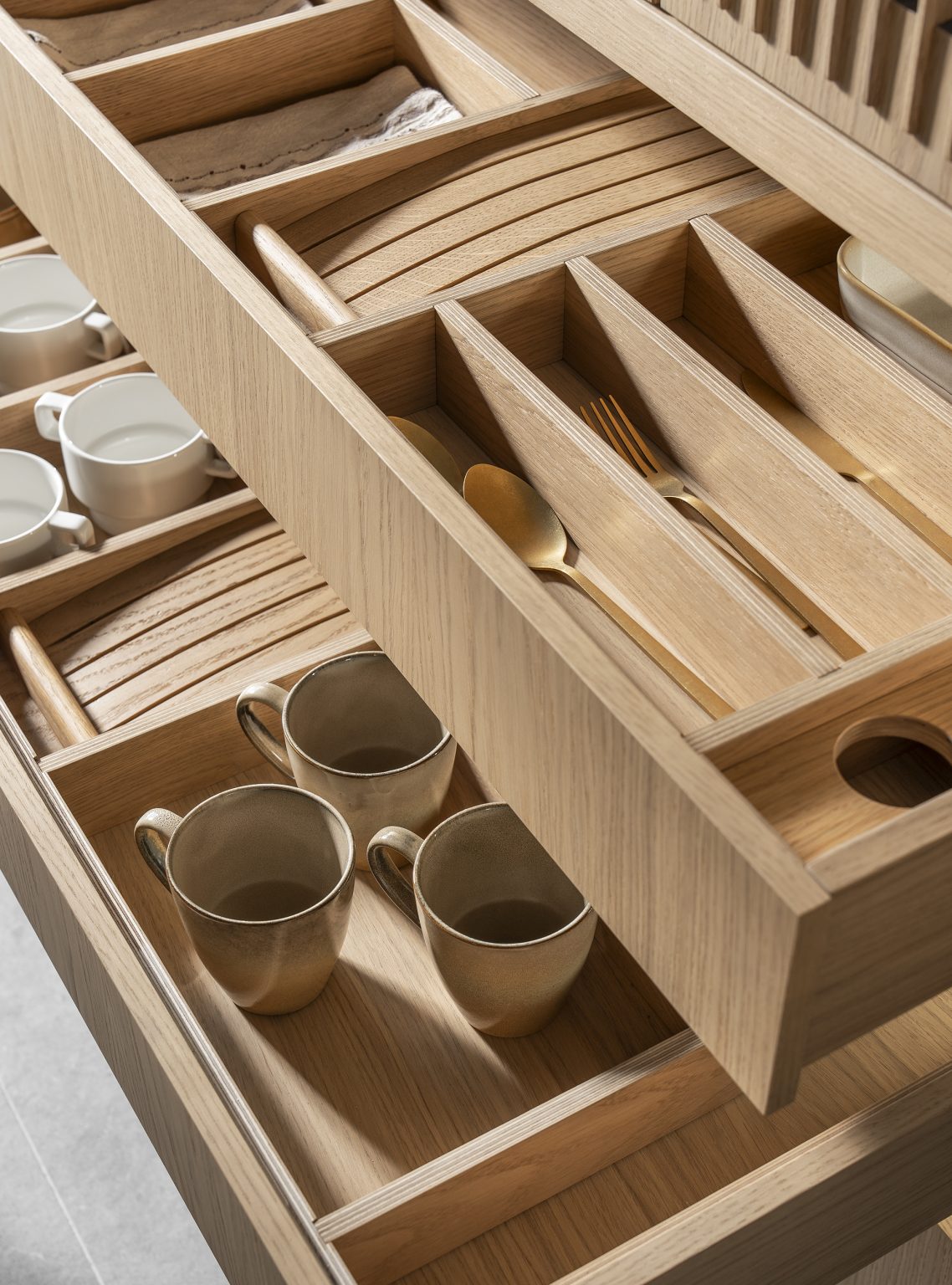 Natural kitchen Imperial Oak - oak organizer